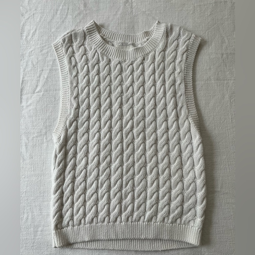Abercrombie Sweater Vest